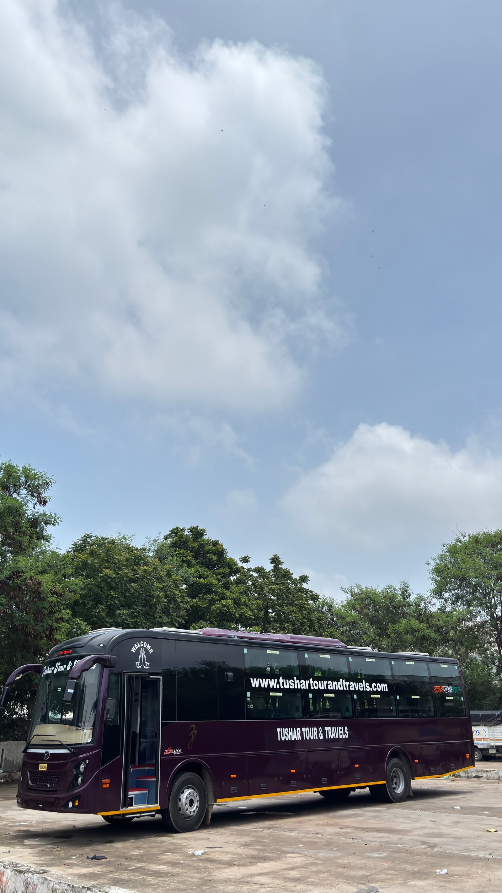 Bus Image 4