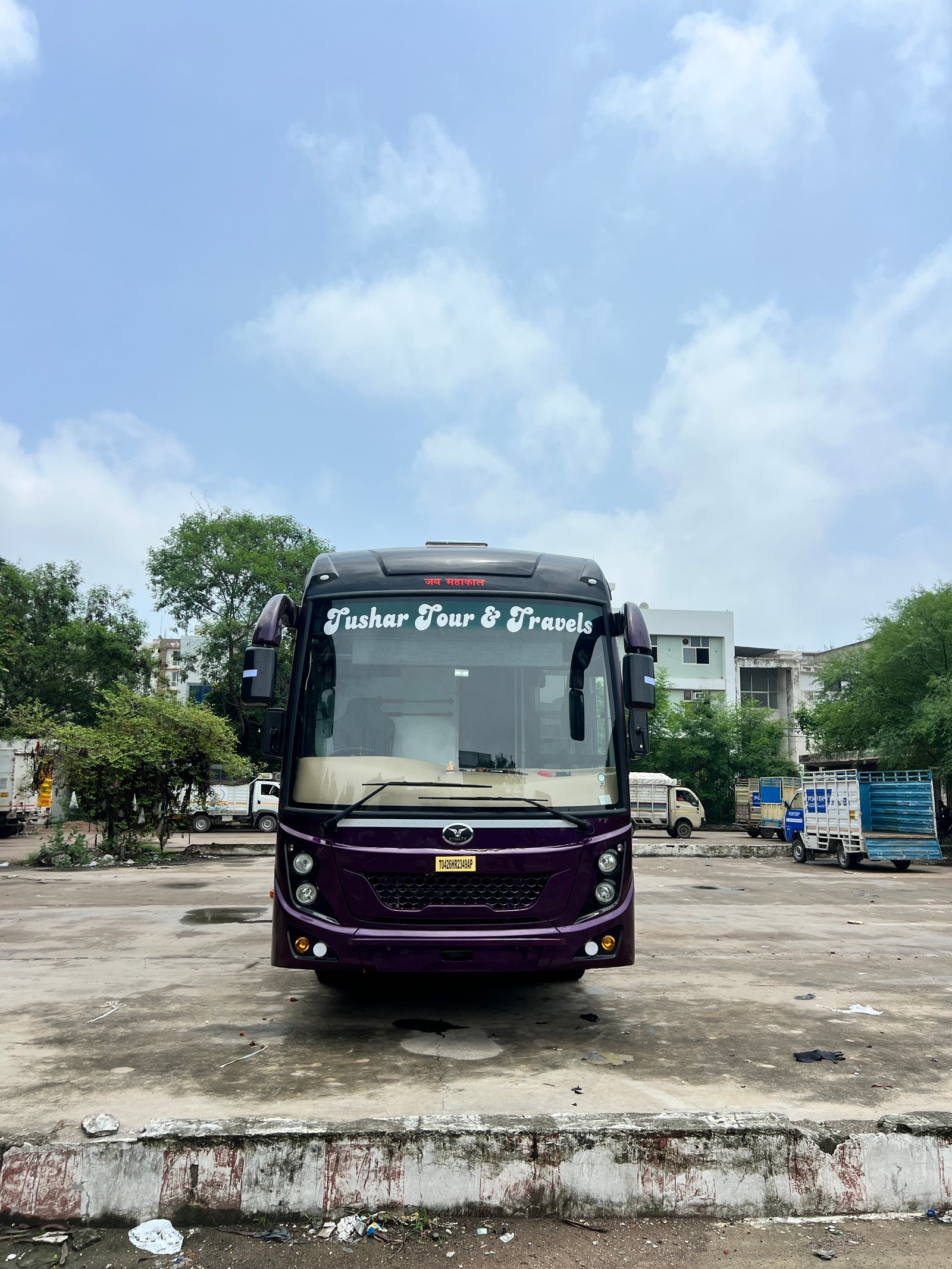 Bus Image 9