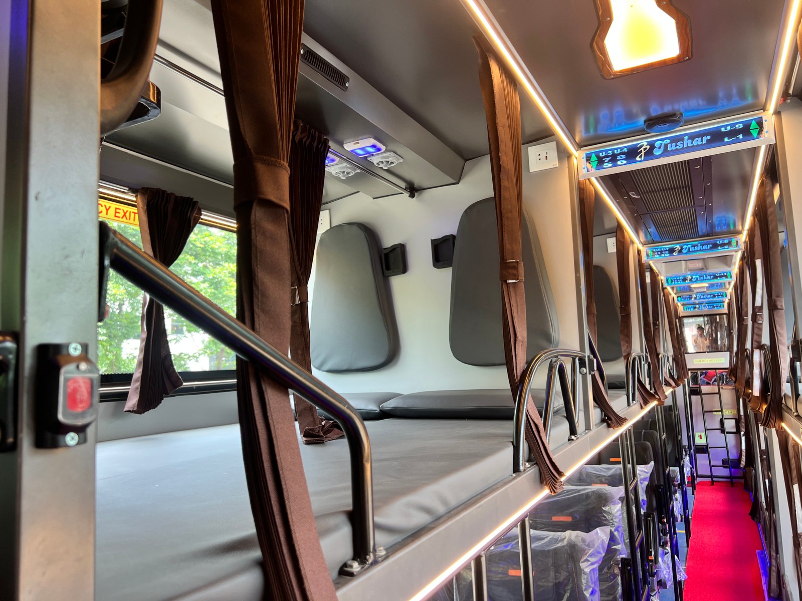 Bus Image 17